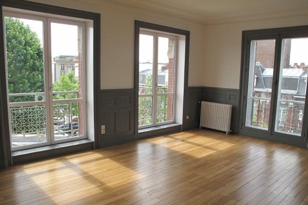 Bureaux de prestige 252m2 divisibles à louer Valenciennes