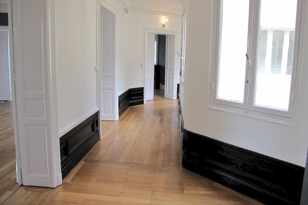 Bureaux de prestige 252m2 divisibles à louer Valenciennes