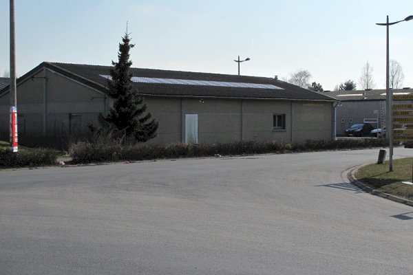 Entrepôt de 300m² avec bureaux à louer Prouvy