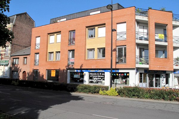 Bureaux de 65 m2 +  1 place de parking aérien à louer Valenciennes