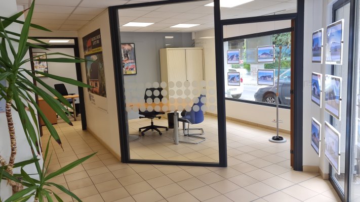 Bureaux 180m² avec vitrine à louer Valenciennes