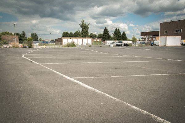 Parking 1000m² à louer Valenciennes