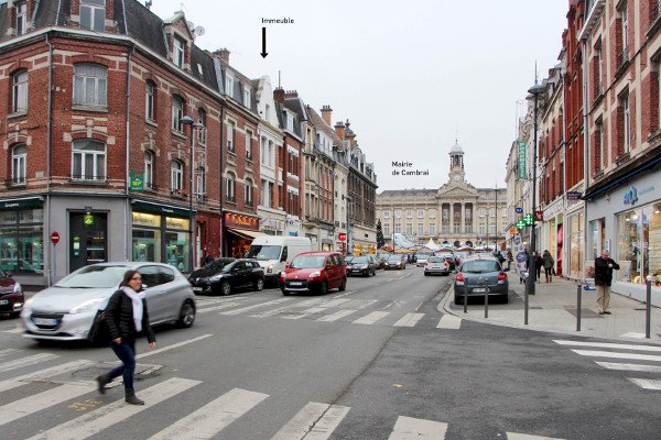 Local commercial 126m² (83m² RDC) à louer Cambrai