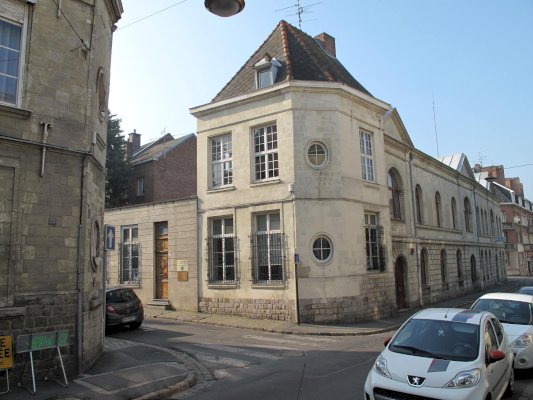 Bureaux 130m² rénovés + 20m² d'archives à louer Valenciennes