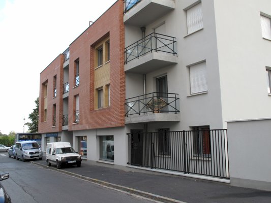 Bureaux 168m² avec vitrine + 6 parkings à louer Valenciennes